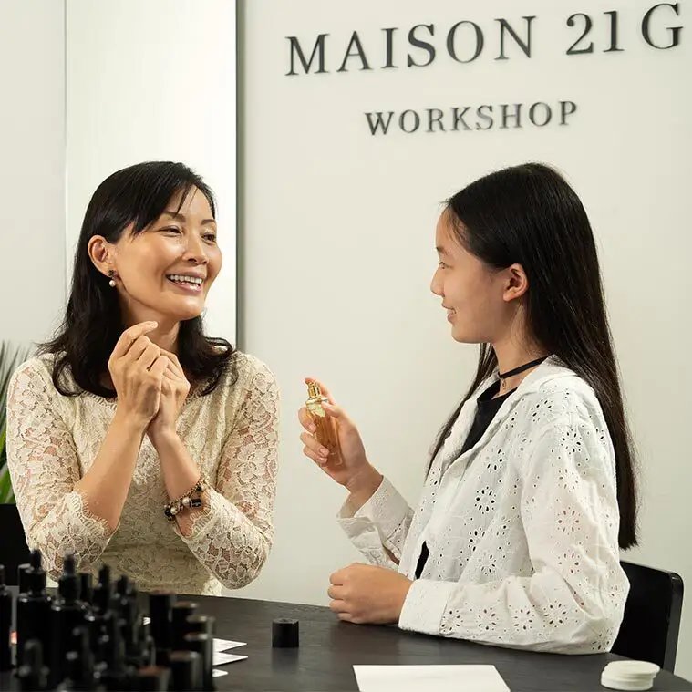Maison 21G - Make a Custom Perfume - Mothers Day Singapore