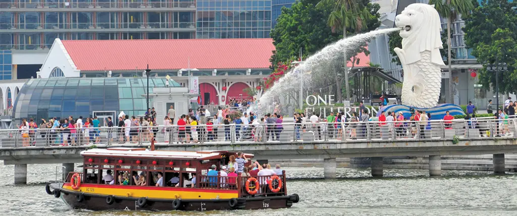 Go on a Cruise at Singapore River Cruise - Father’s Day Singapore