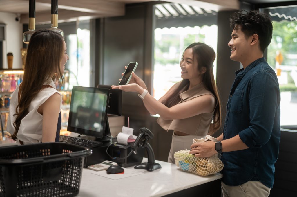 payment using mobile and pos system at a grocery store, an ideal candidate for the PSG