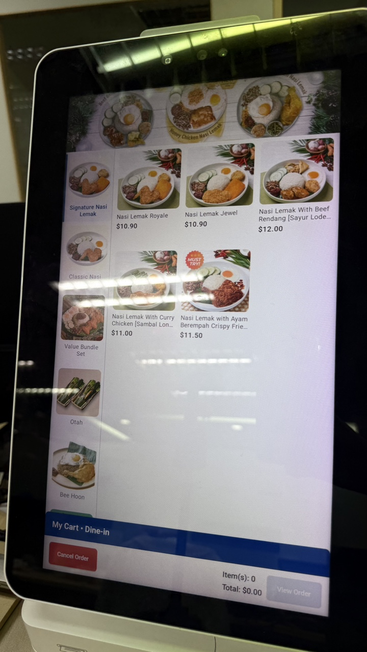 Kiosk menu with Dine-in selected automatically